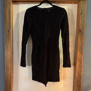 4SI3NNA Black Long Sleeve Lace Dress
